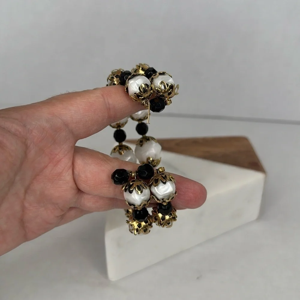Iconic 1950s Memory Wire Bracelet Black and White with Gold Accents MCM lot C8